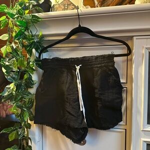 Zenana Outfitters Black High Waist Women's Shorts